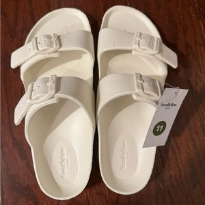 Two Band Buckle Rubber Slide Sandals White Size 11M 13W | Waterproof water shoes